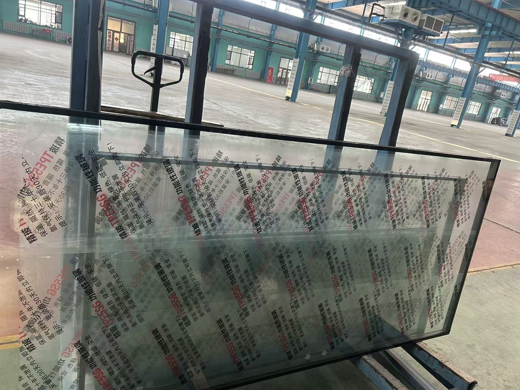 巴中市玻璃源头工厂夹层夹丝玻璃 - 价格
